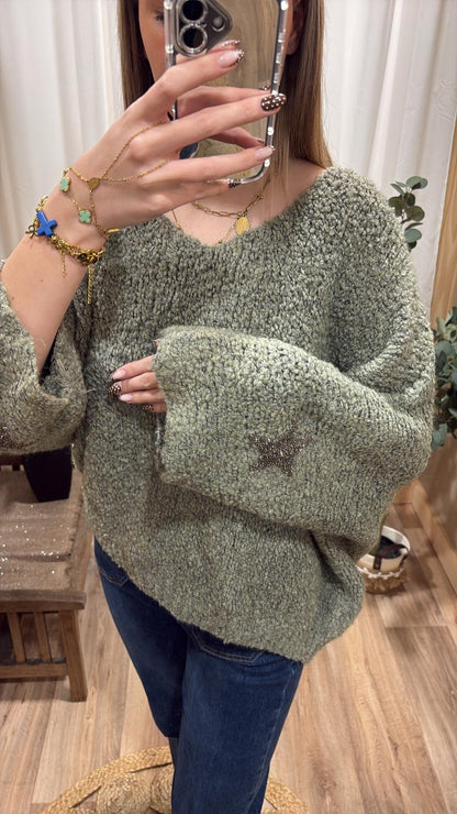 Pull bouclette étoile sur les manches kaki clair