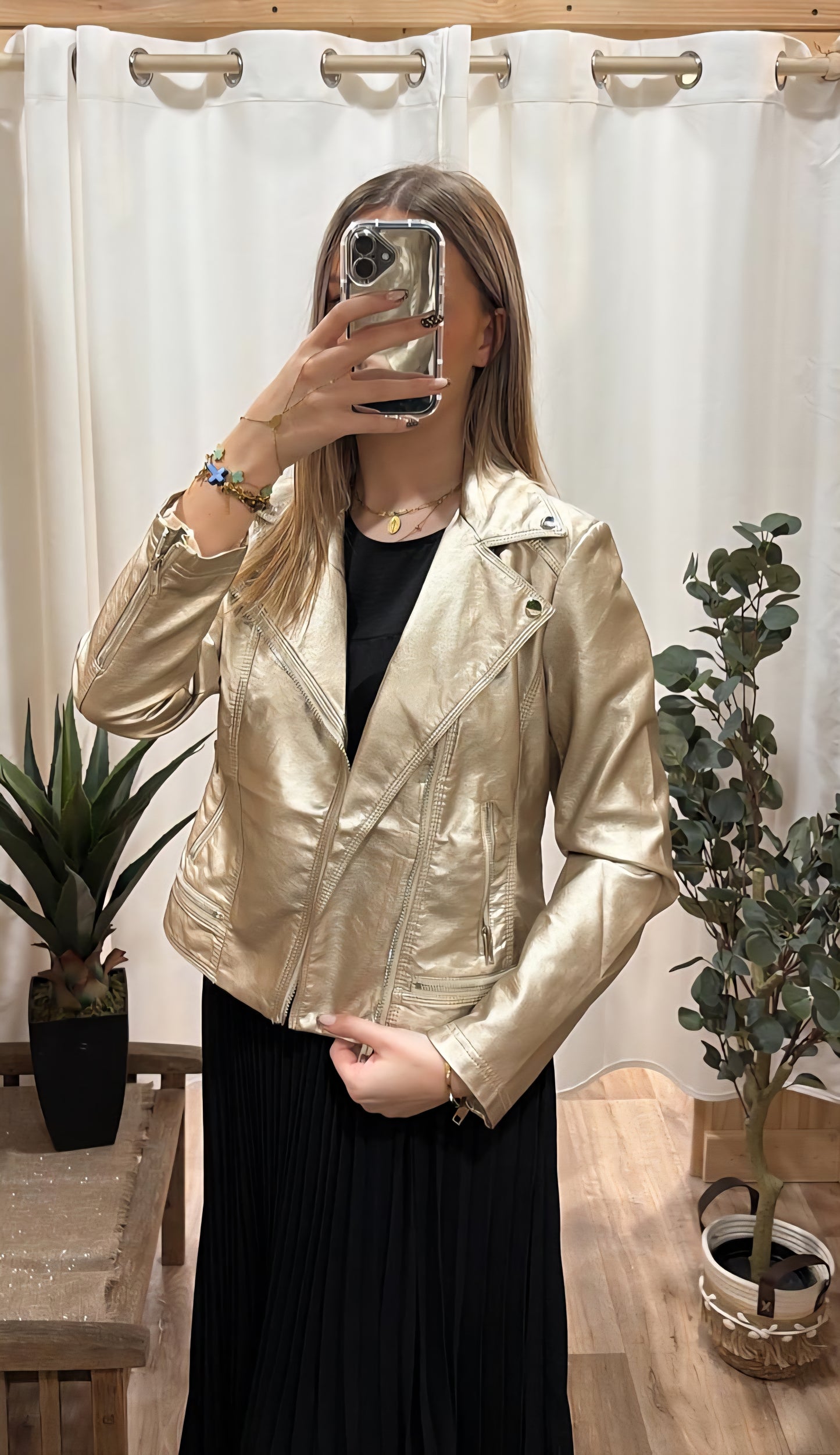 Robe longue plissée noire