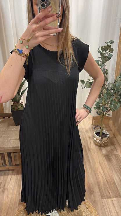 Robe longue plissée noire