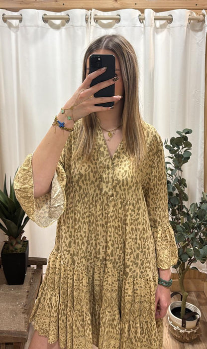 Robe courte léopard beige