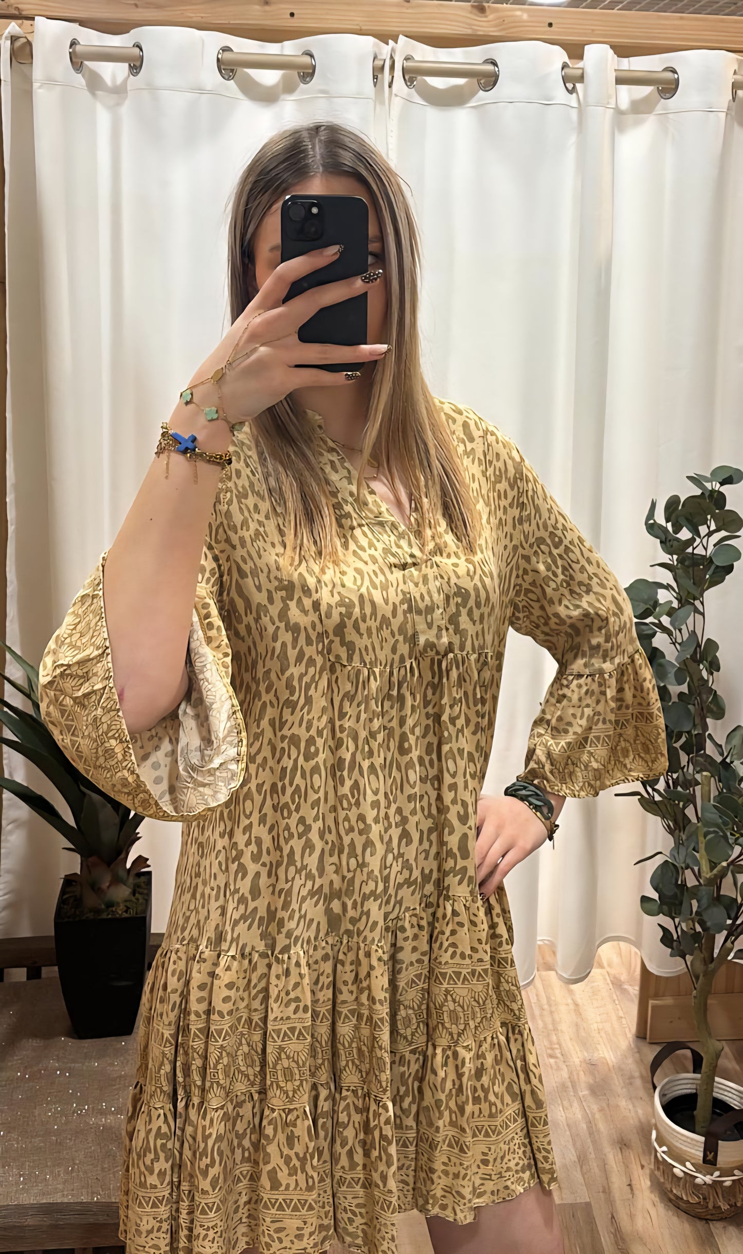 Robe courte léopard beige