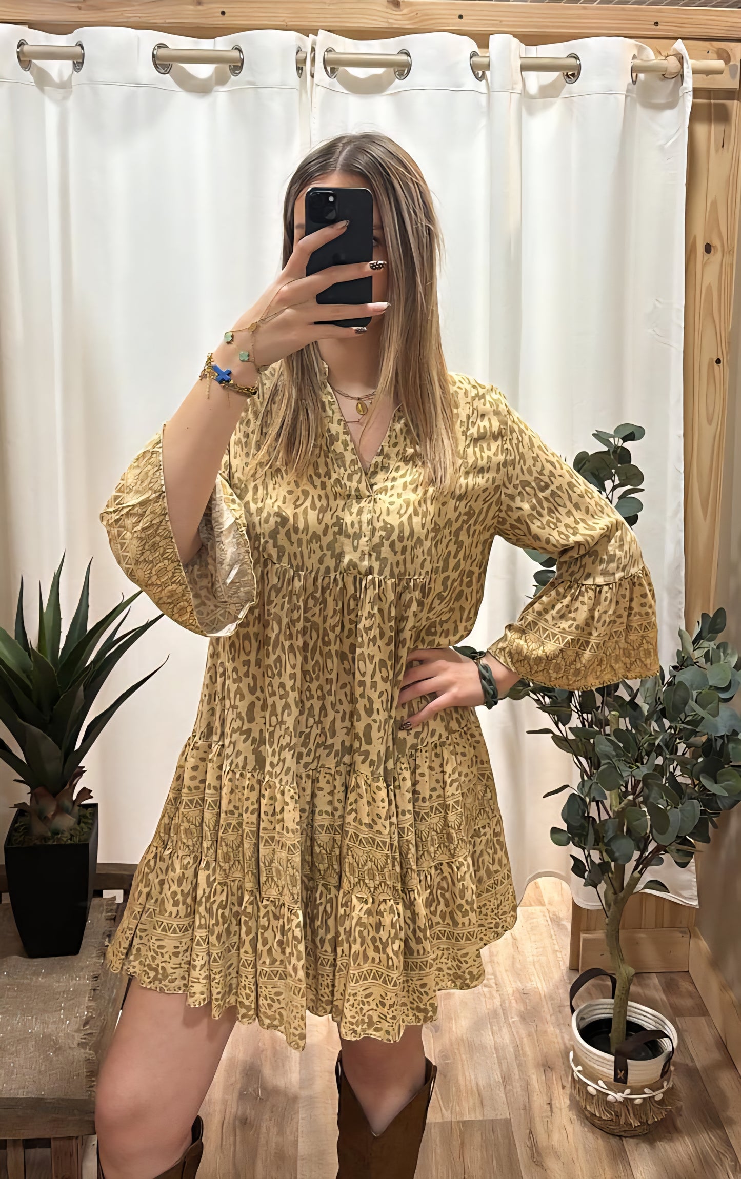 Robe courte léopard beige