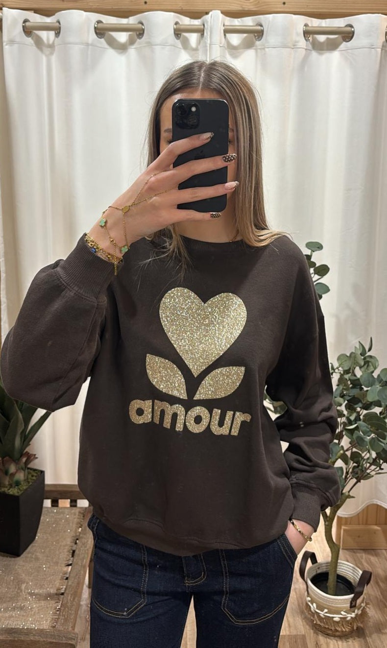 Sweat marron avec inscription amour dorée