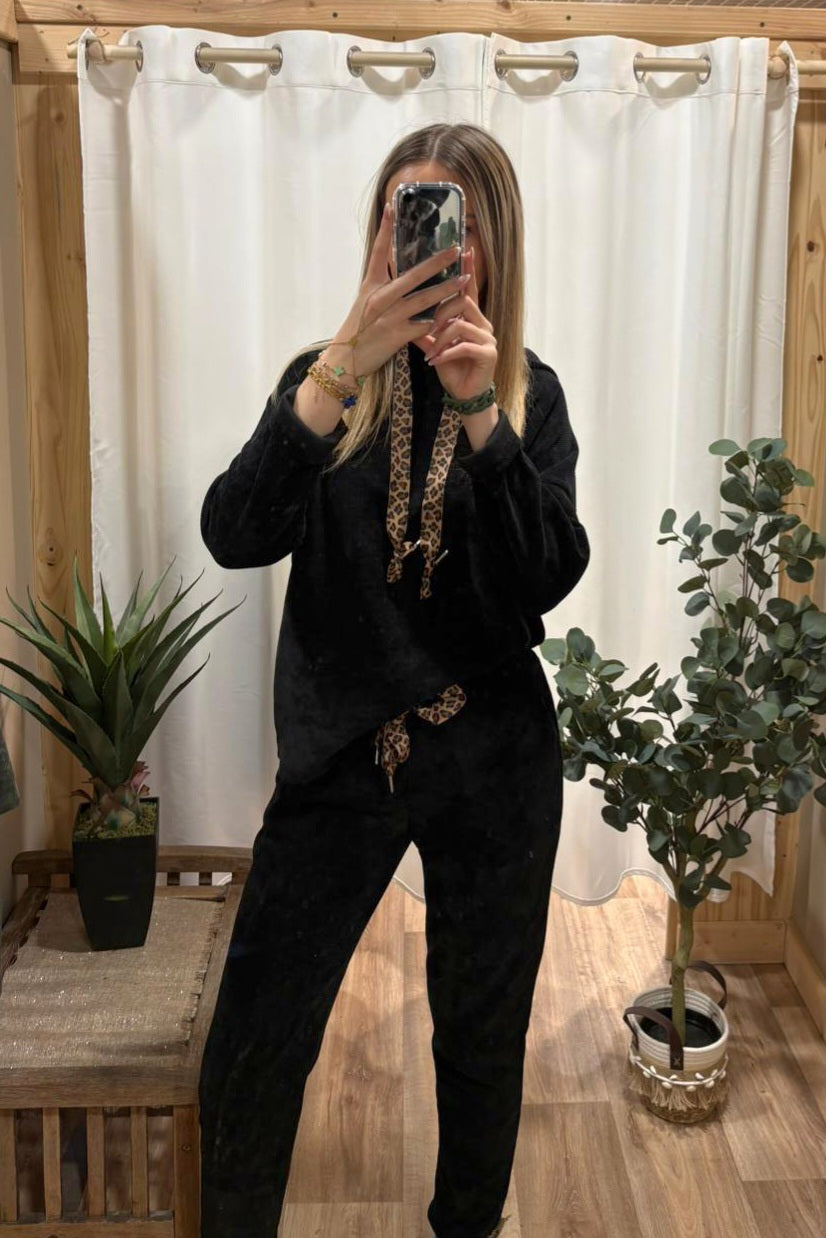 Pantalon effet velours lacet léopard noir
