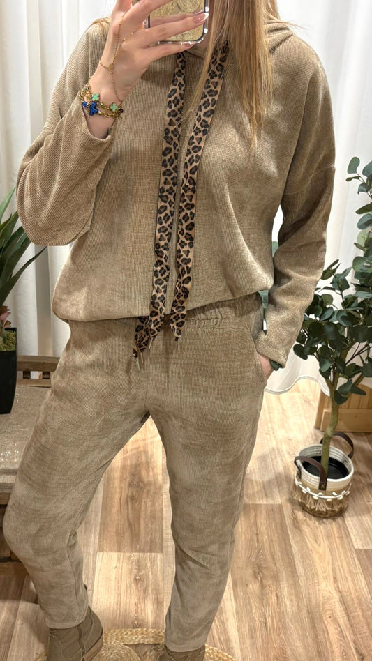 Pantalon effet velours lacet léopard camel