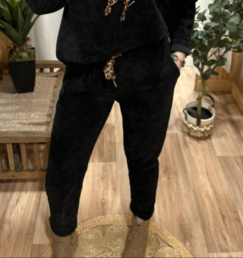 Pantalon effet velours lacet léopard noir