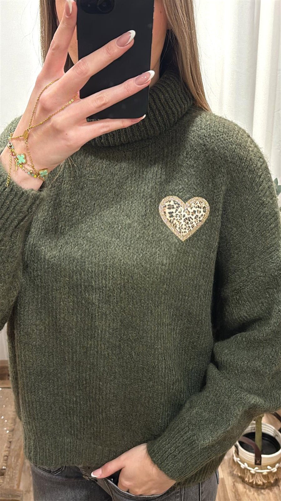 Pull col roulé coeur kaki