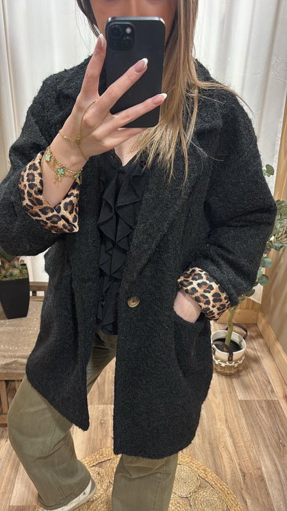 Manteau noir étoile léopard dos