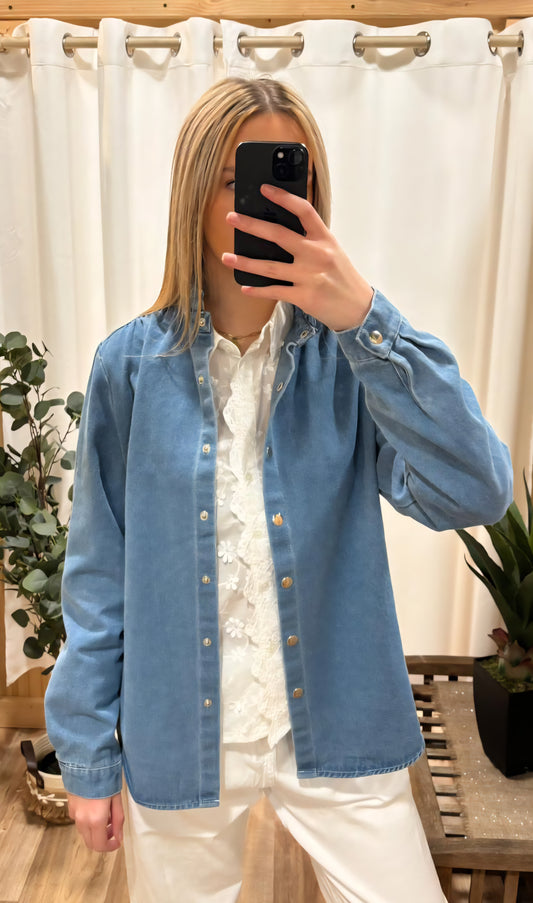 Sur chemise en jeans