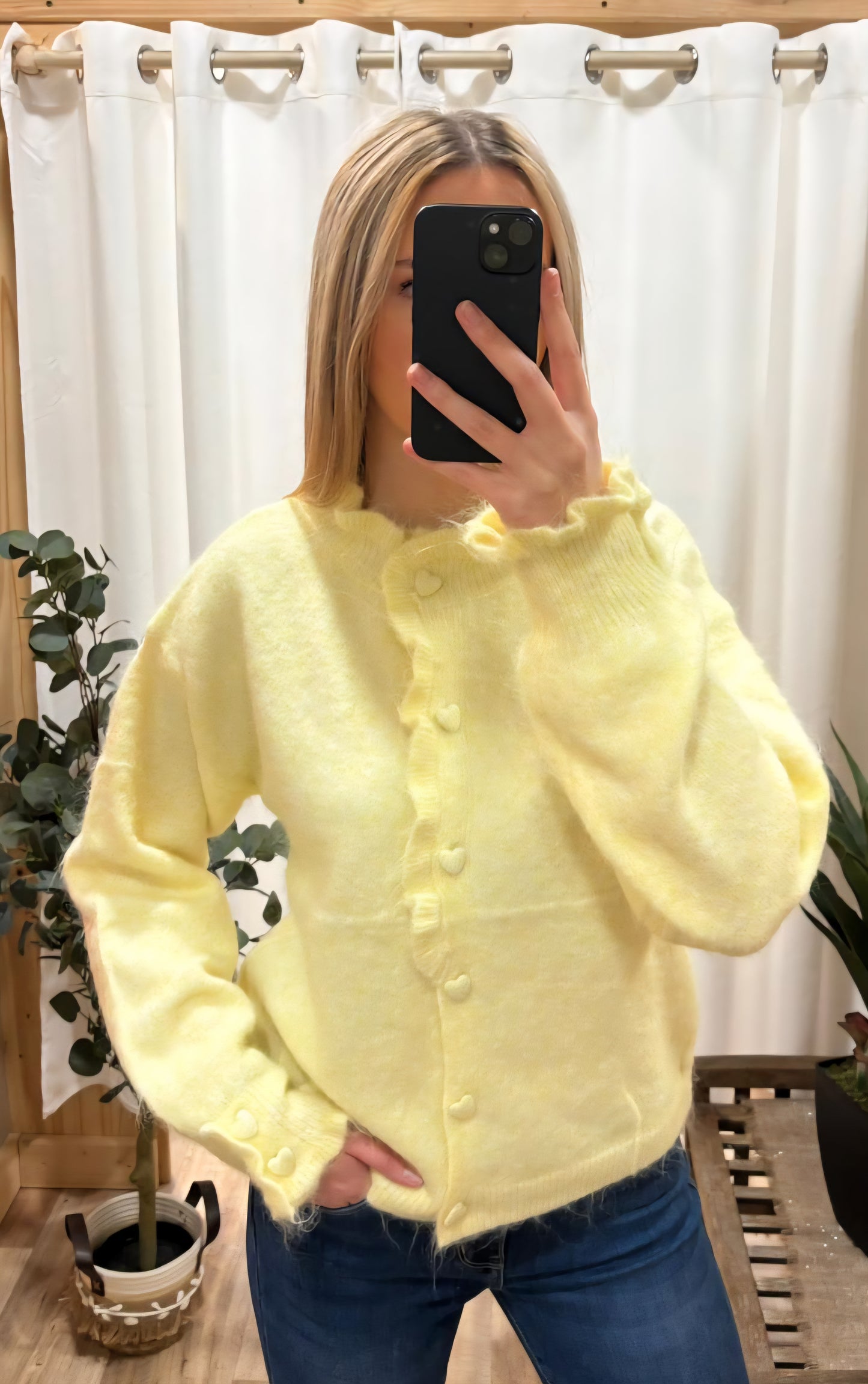 Cardigan jaune petits boutons coeurs