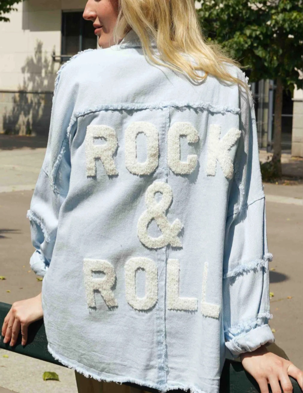 Sur chemise "Rock&Roll" bleu ciel/blanc