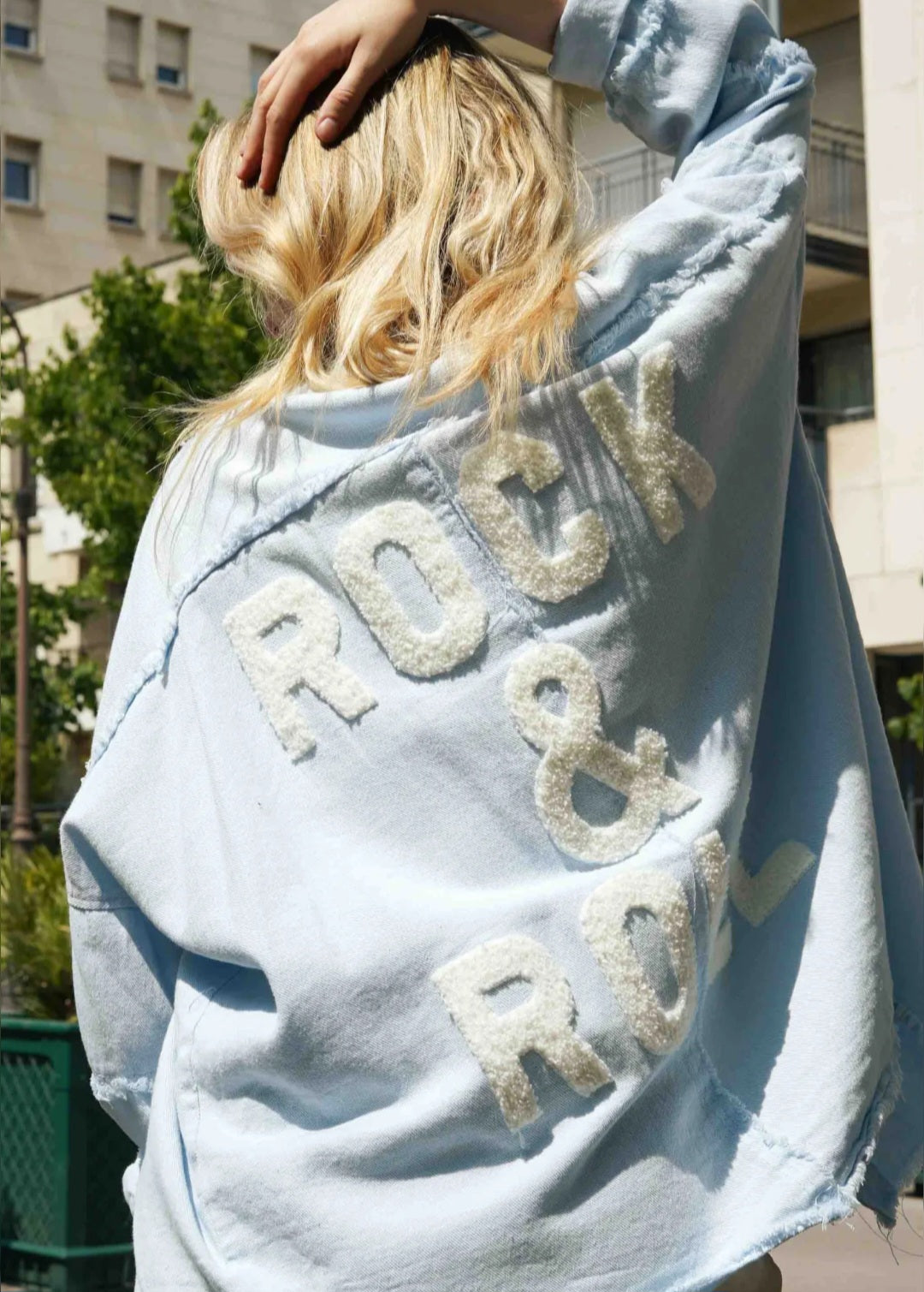 Sur chemise "Rock&Roll" bleu ciel/blanc