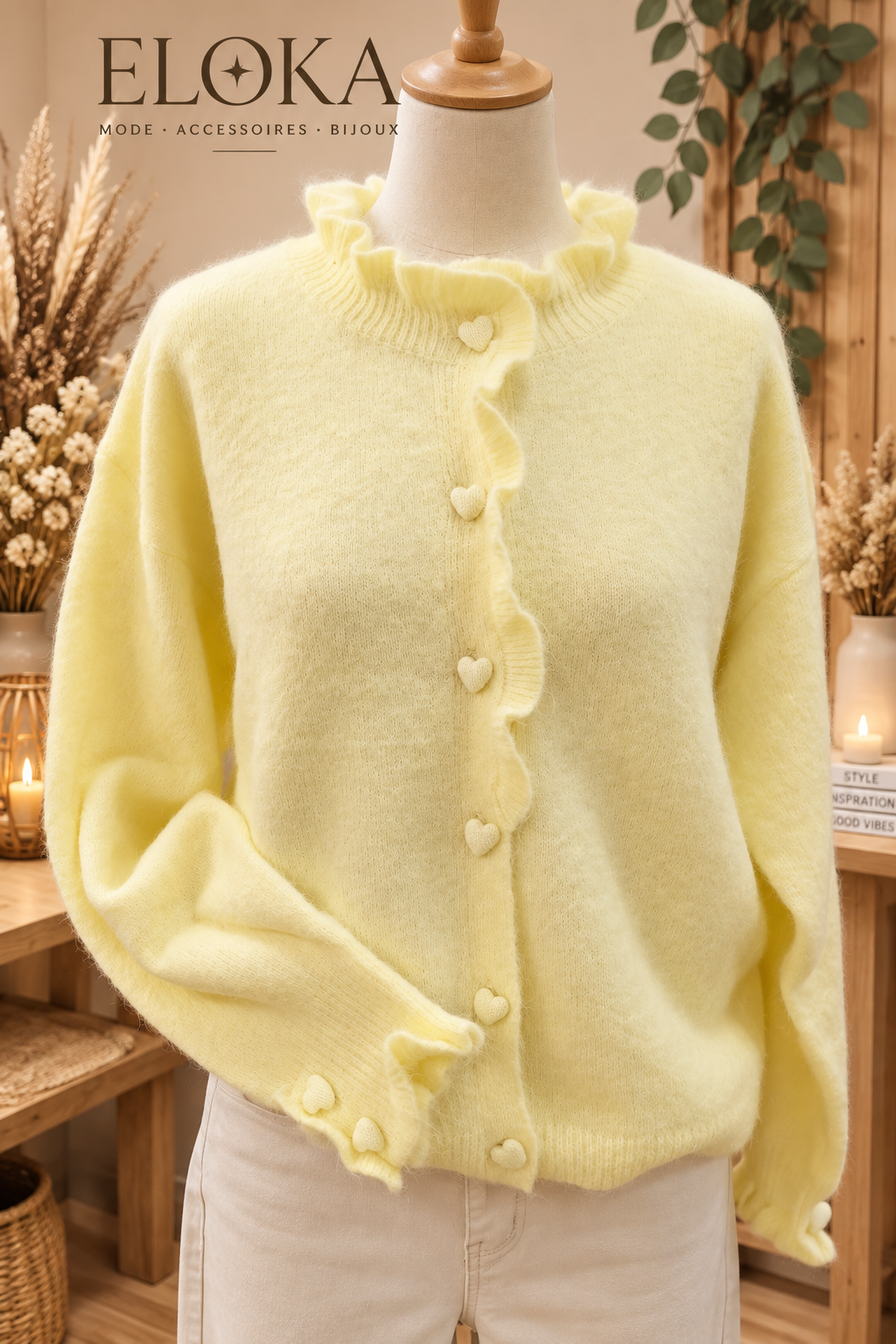 Cardigan jaune petits boutons coeurs
